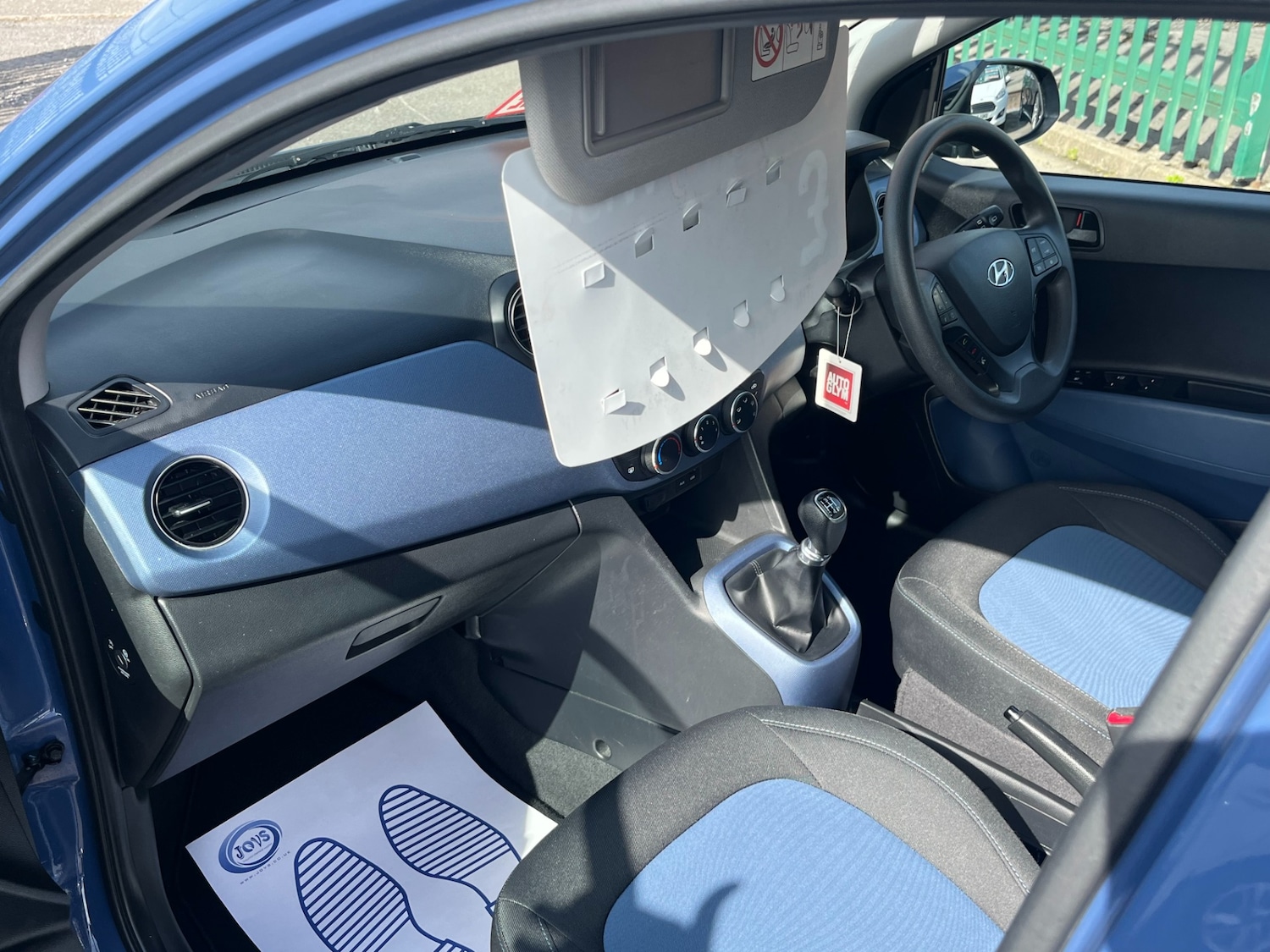 Vehicle 29