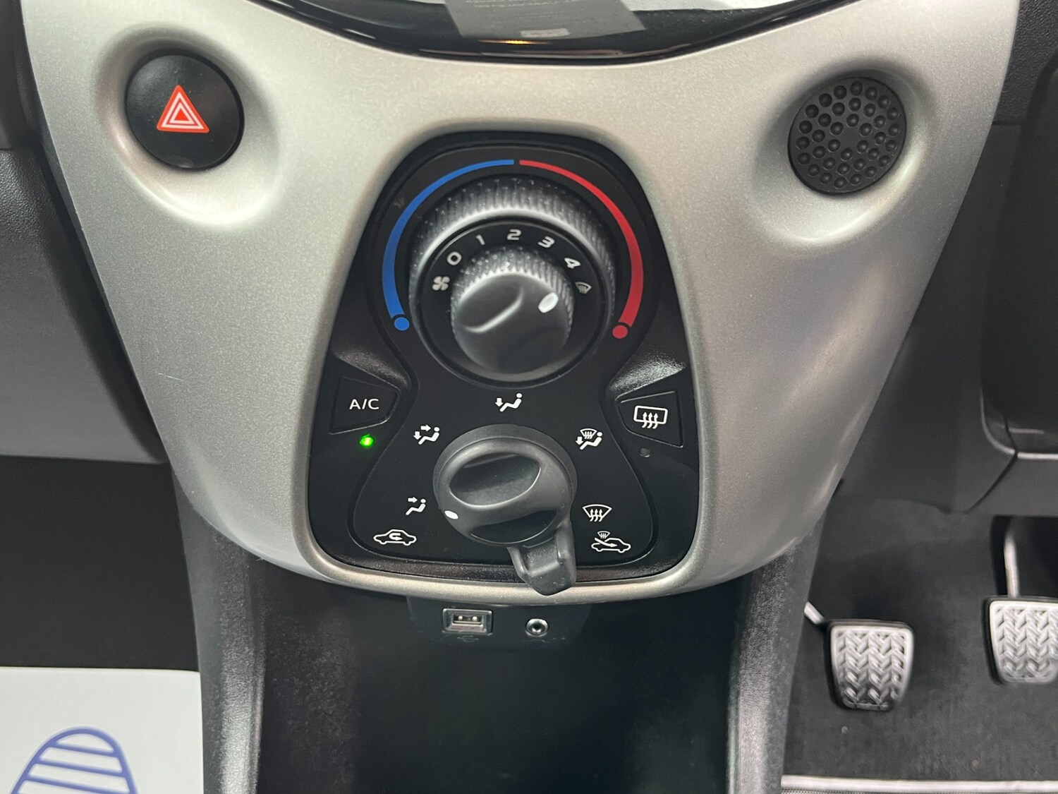 Used Peugeot 108 2015 for sale - 77636492: Photo 18