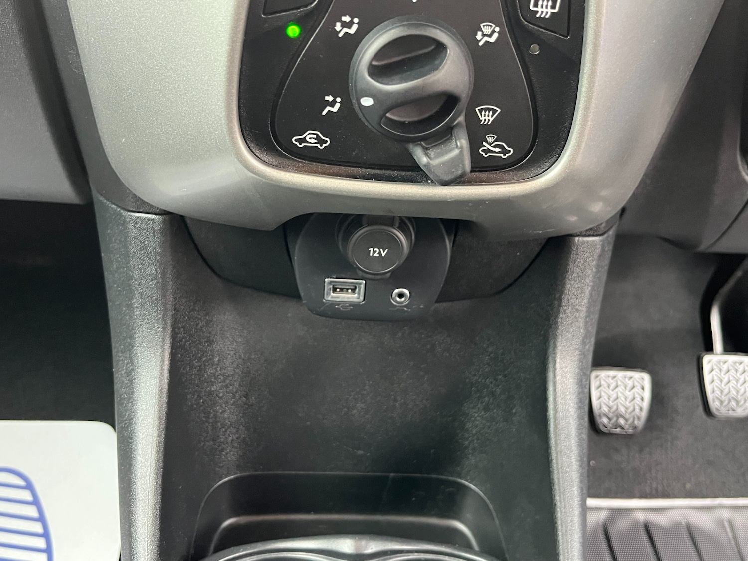 Used Peugeot 108 2015 for sale - 77636492: Photo 30