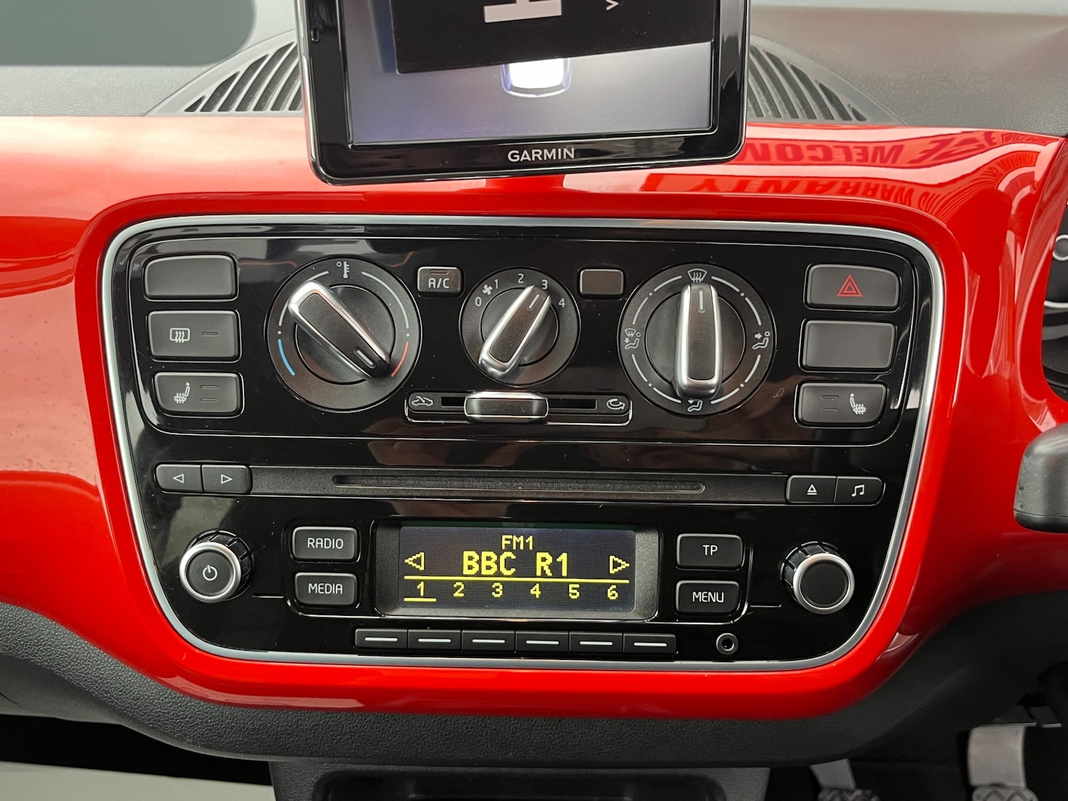 Used Volkswagen up! 2013 for sale - 76557065: Photo 30