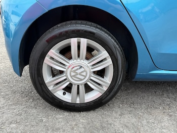 Used Volkswagen up! 2018 for sale - 79430834: Photo