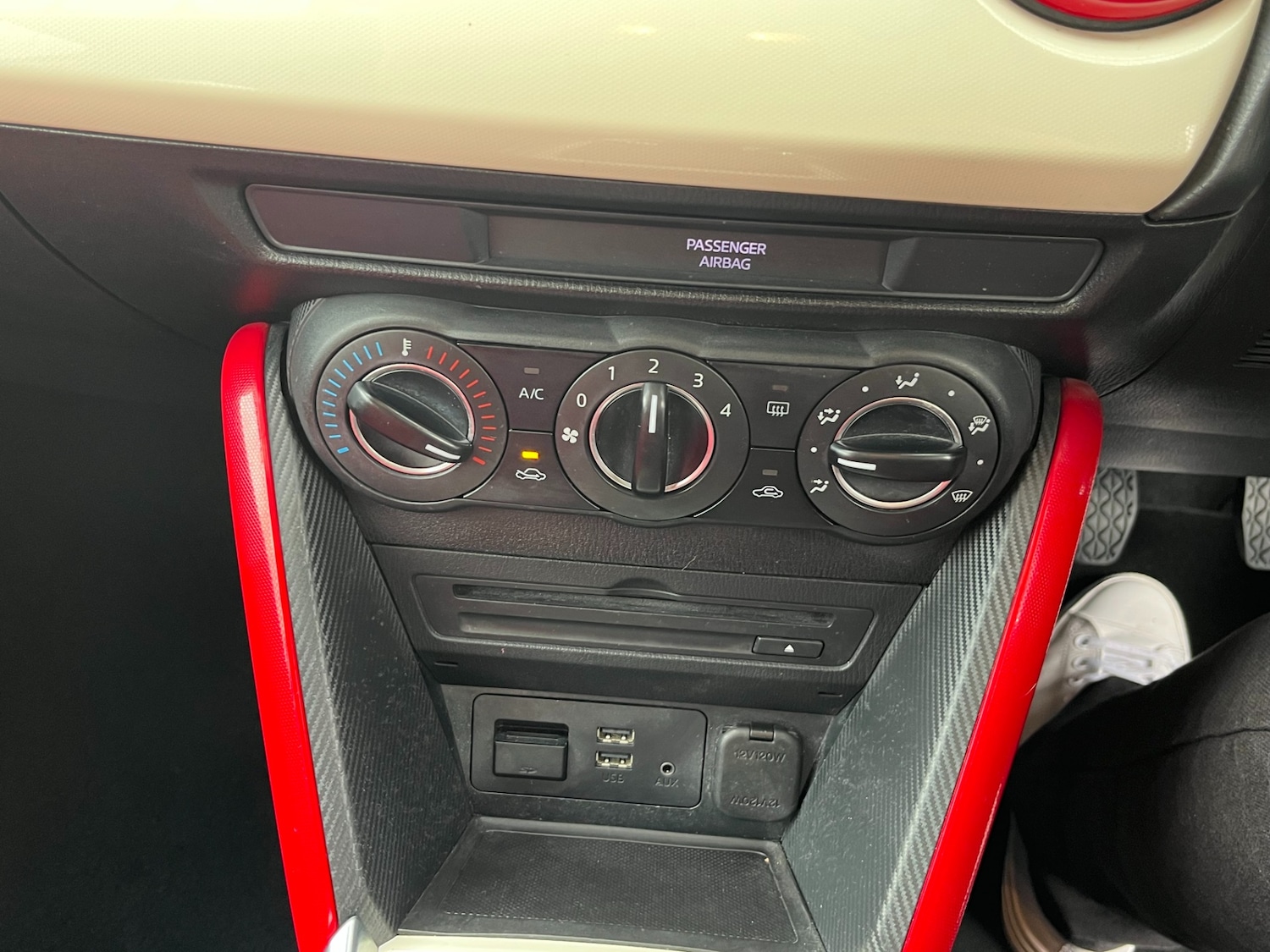 Used Mazda Mazda2 2016 for sale - 77636531: Photo 14