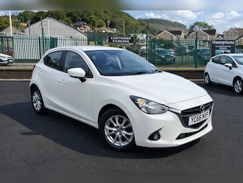 Used Mazda Mazda2 2016 for sale - 77636531: Photo