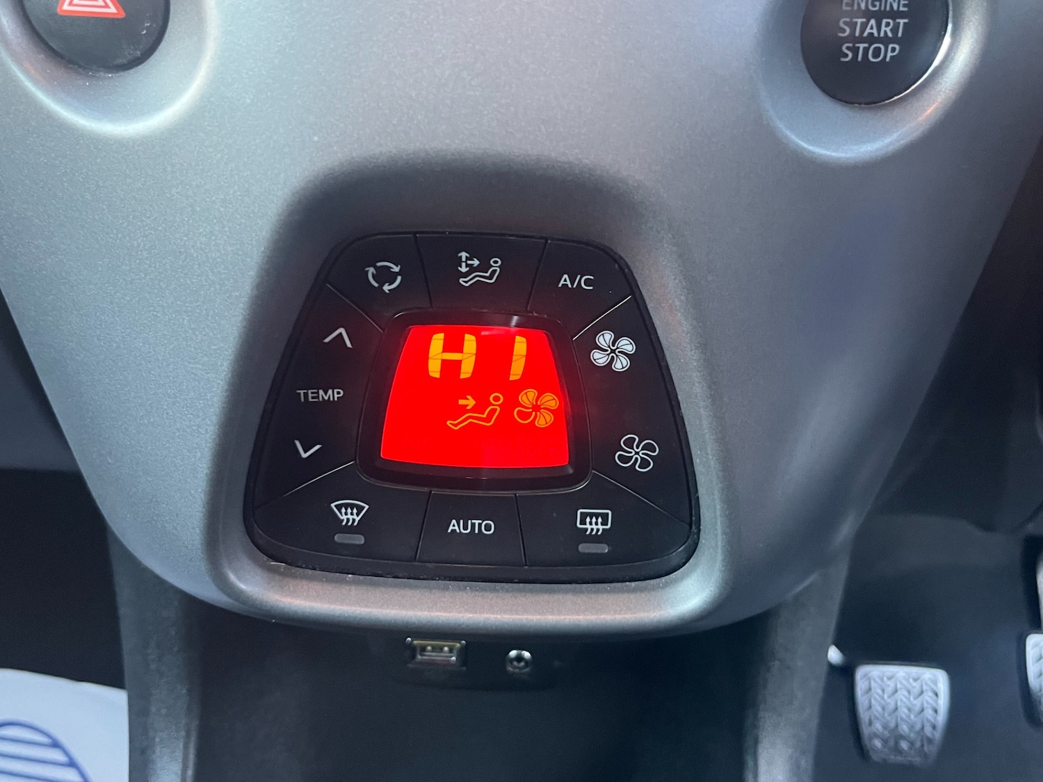 Used Toyota AYGO 2018 for sale - 76640713: Photo 35