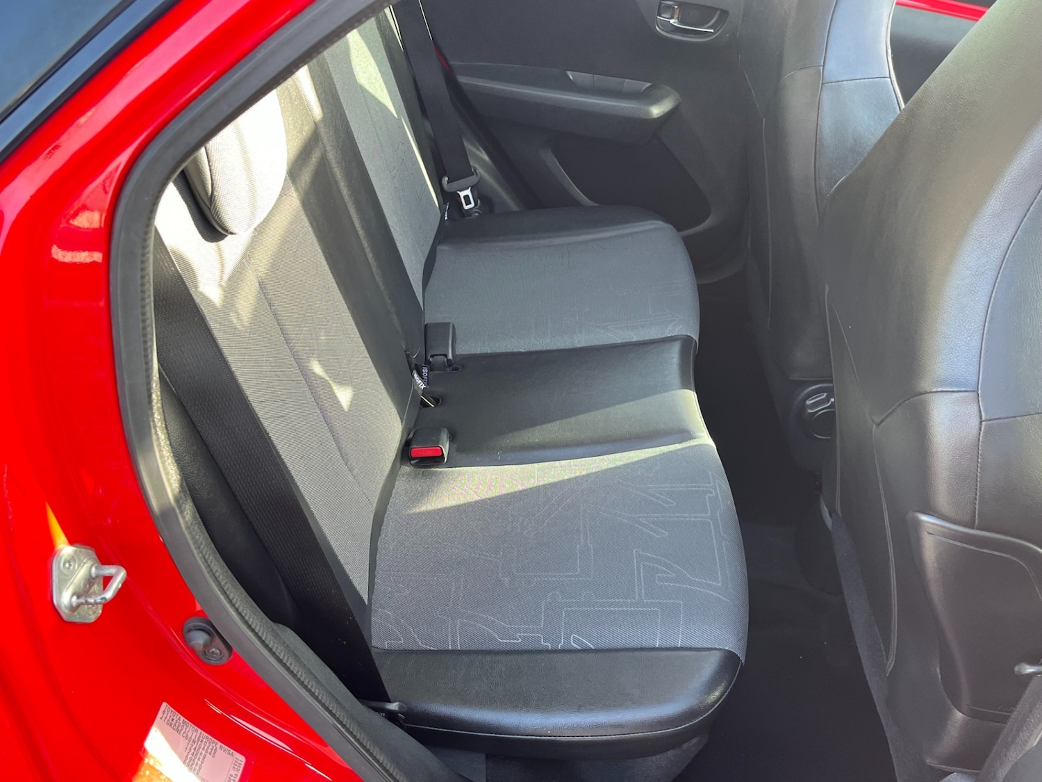 Used Toyota AYGO 2016 for sale - 77562930: Photo 12