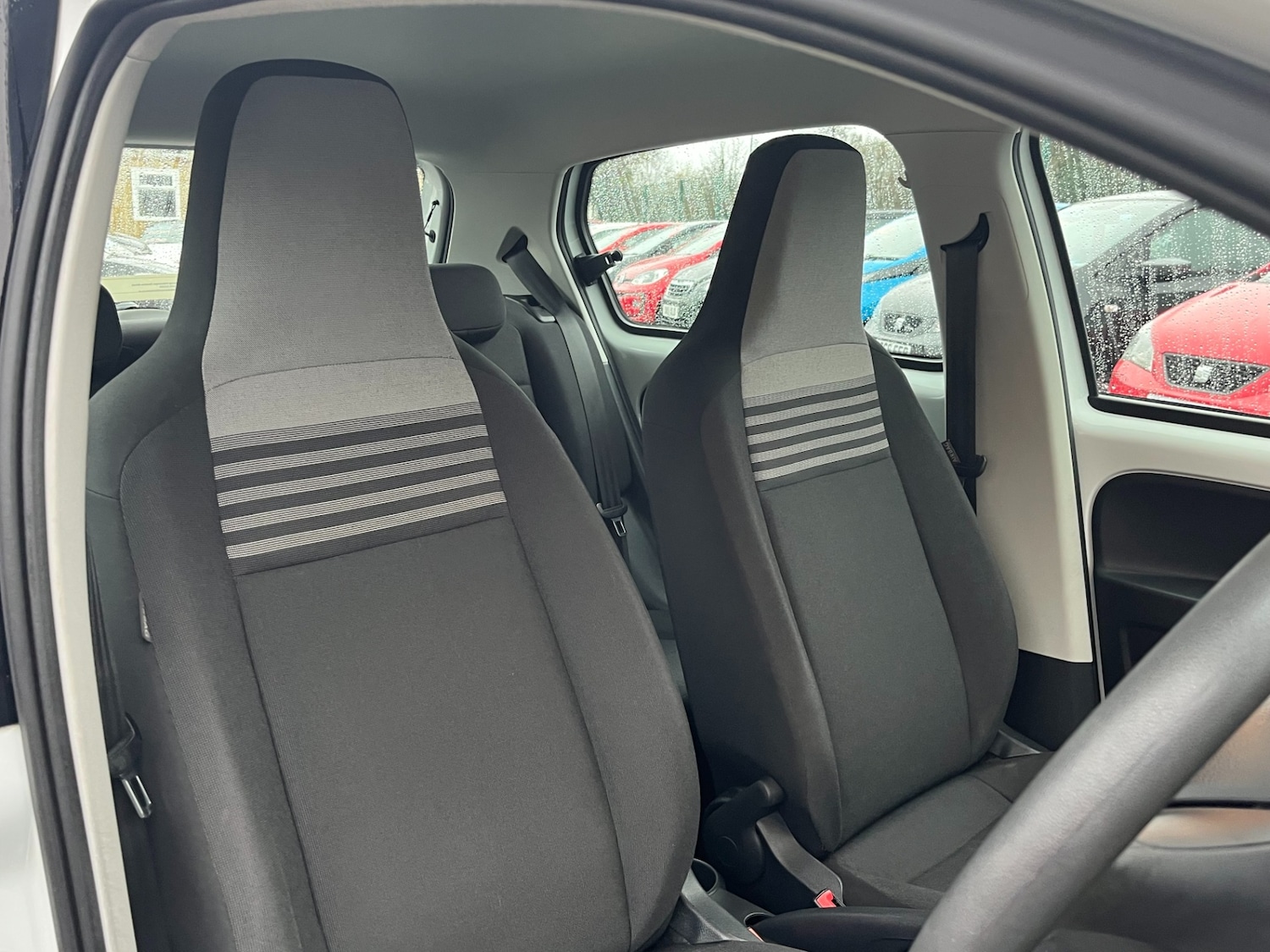 Used Volkswagen up! 2018 for sale - 76861903: Photo 11