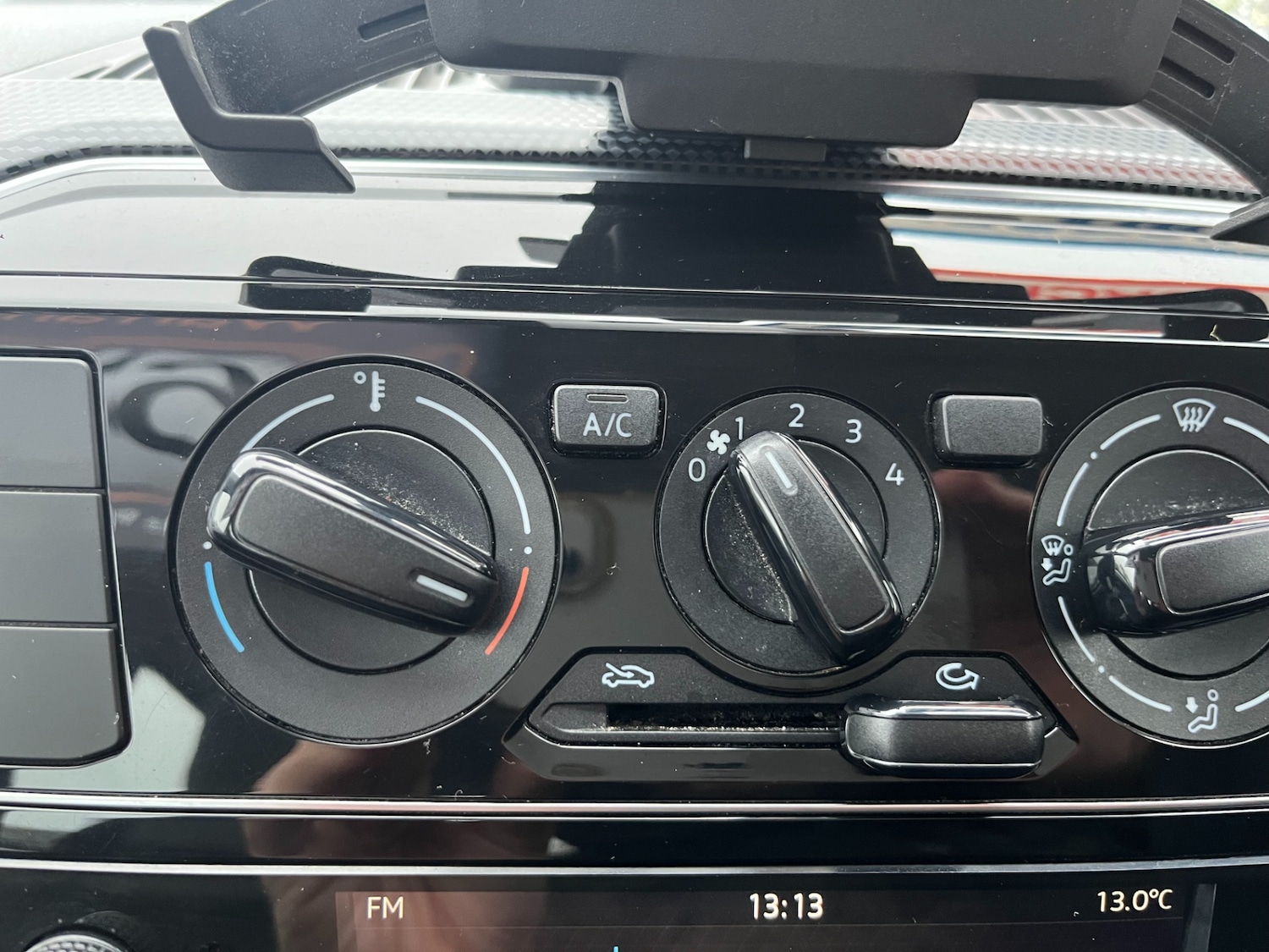 Used Volkswagen up! 2018 for sale - 76861903: Photo 20