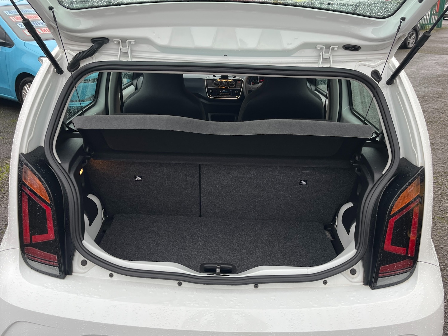 Used Volkswagen up! 2018 for sale - 76861903: Photo 21