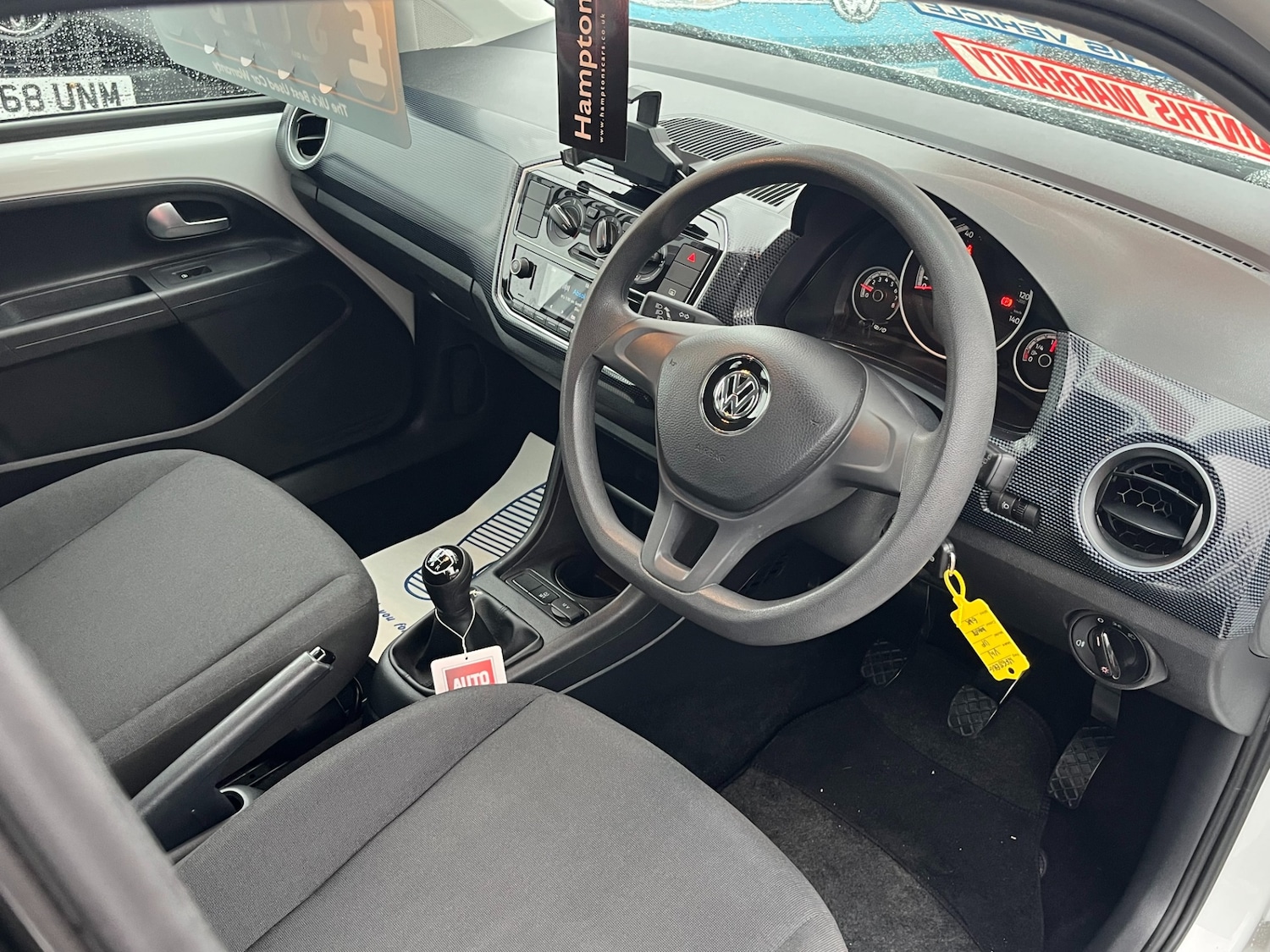 Used Volkswagen up! 2018 for sale - 76861903: Photo 3