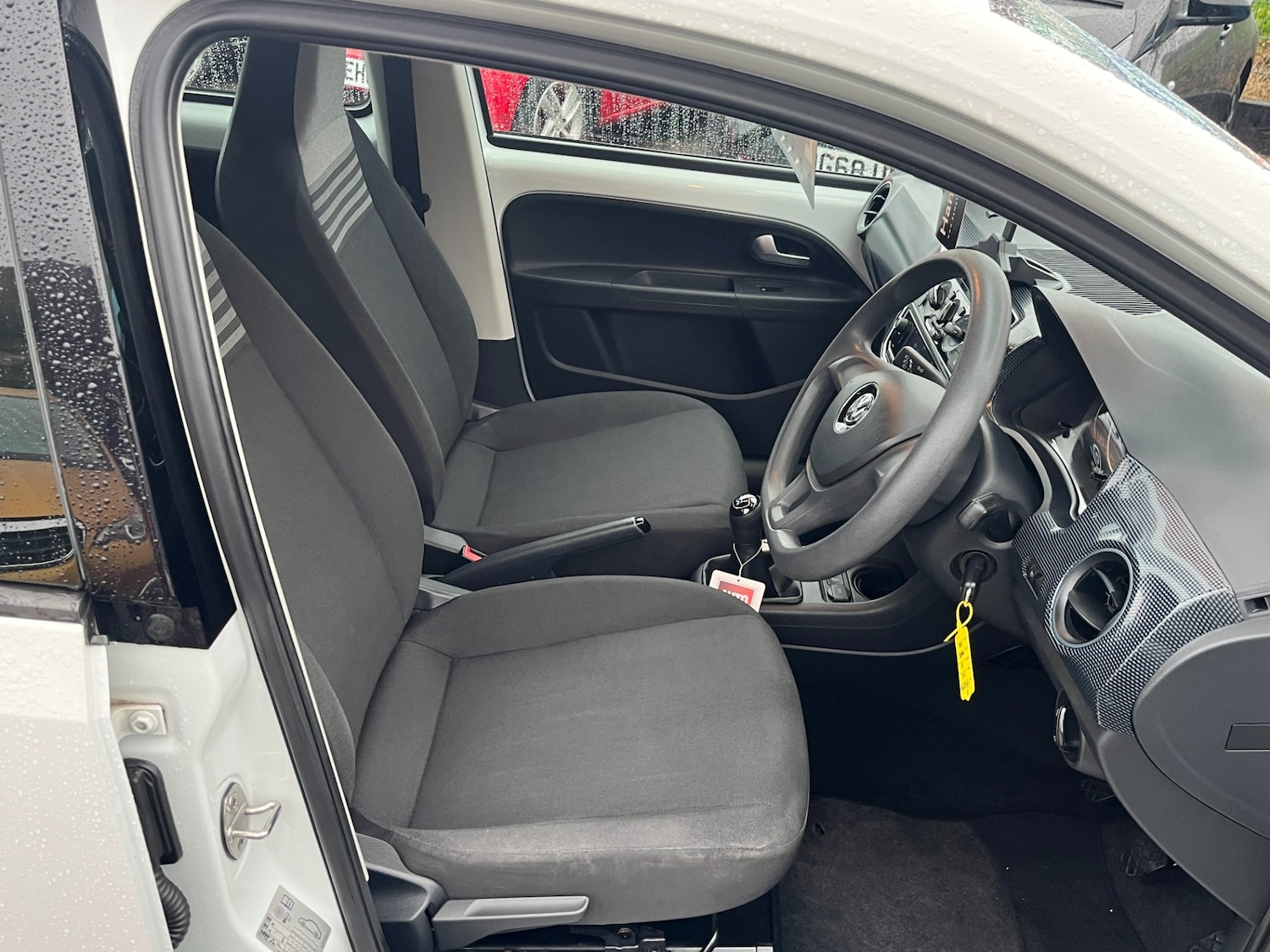 Used Volkswagen up! 2018 for sale - 76861903: Photo 9