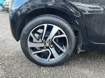 Used Peugeot 108 2018 for sale - 76444655: Photo