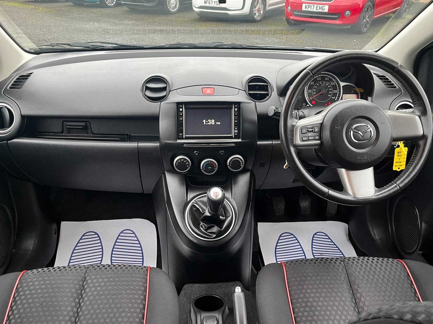 Used Mazda Mazda2 2012 for sale - 77225252: Photo 3