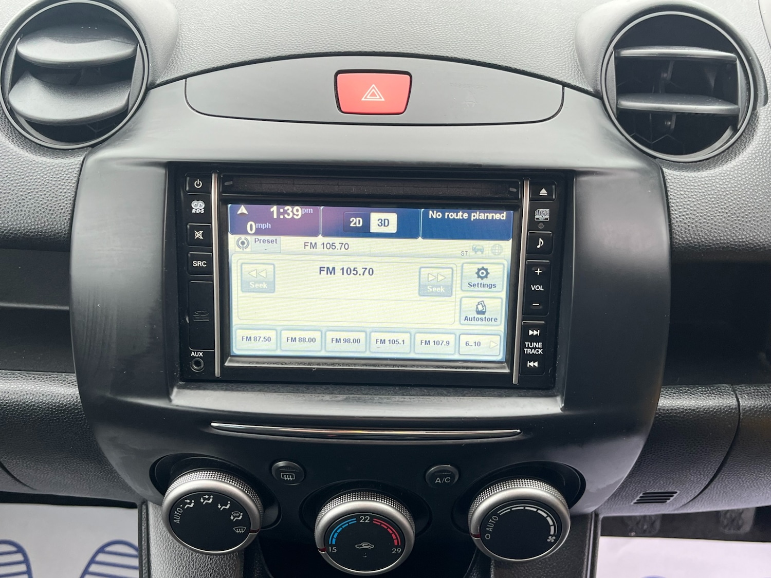 Used Mazda Mazda2 2012 for sale - 77225252: Photo 7