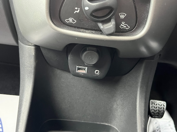 Used Peugeot 108 2018 for sale - 75442775: Photo 42
