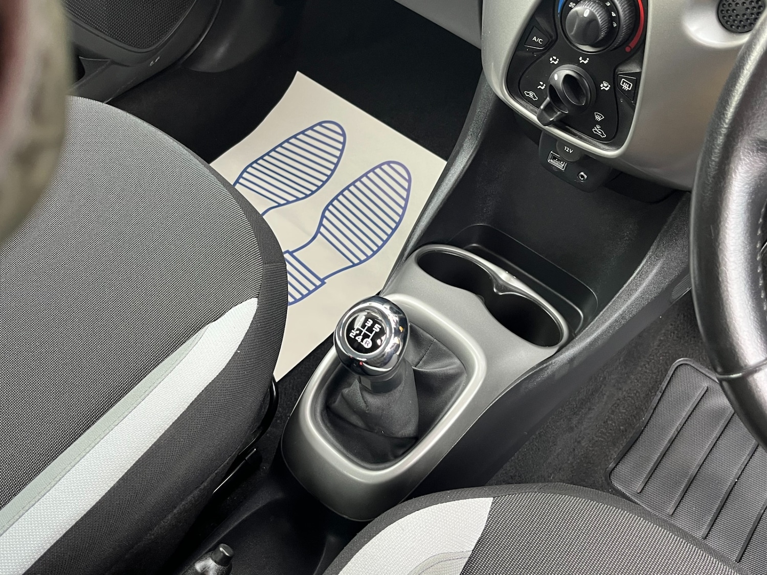 Used Toyota AYGO 2016 for sale - 76507749: Photo 40