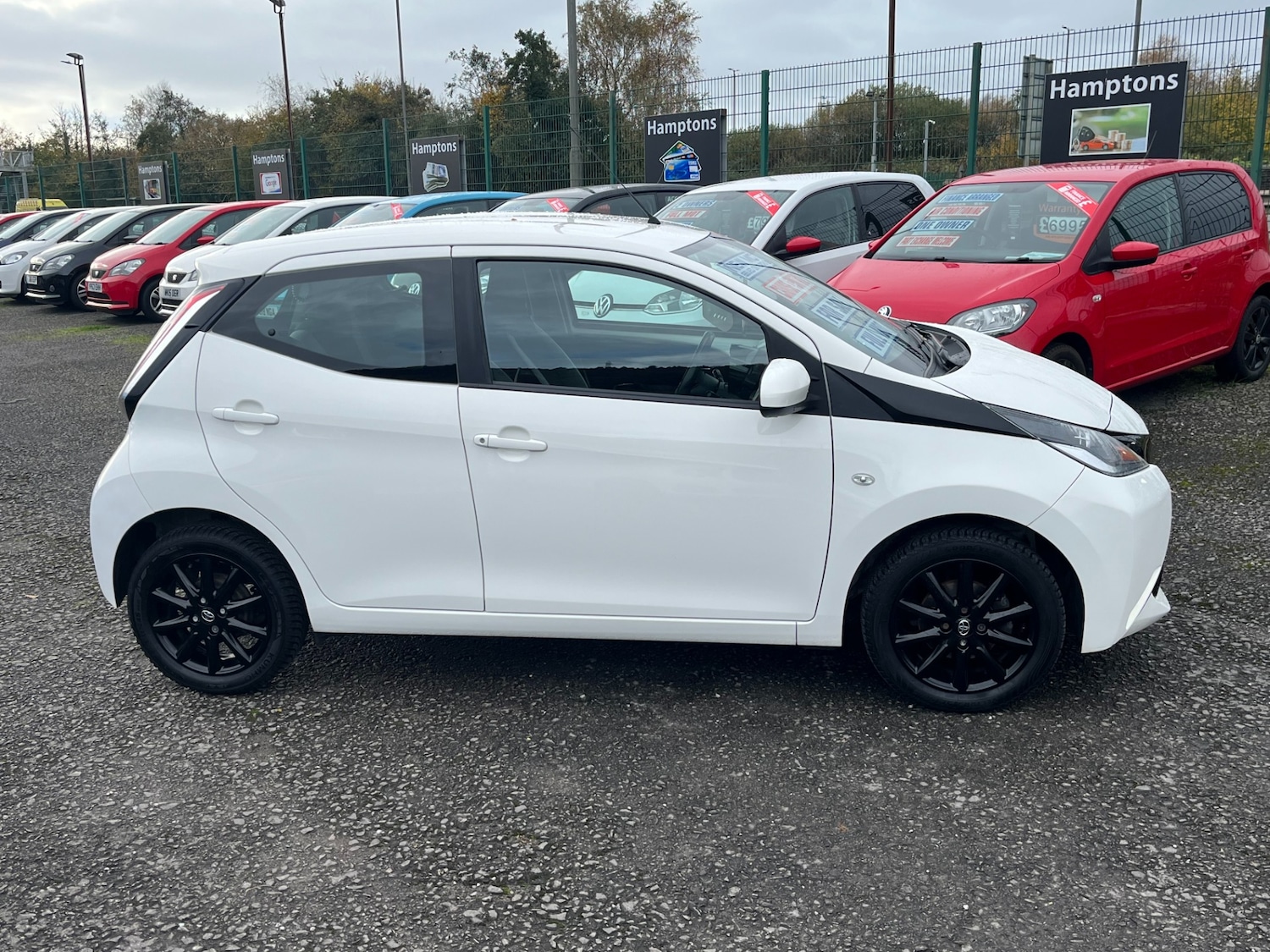 Used Toyota AYGO 2016 for sale - 76507749: Photo 8