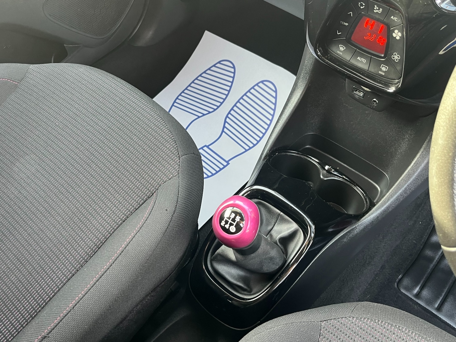 Used Toyota AYGO 2019 for sale - 76748883: Photo 32