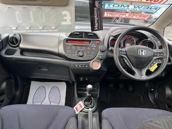 Used Honda Jazz 2012 for sale - 77070852: Photo