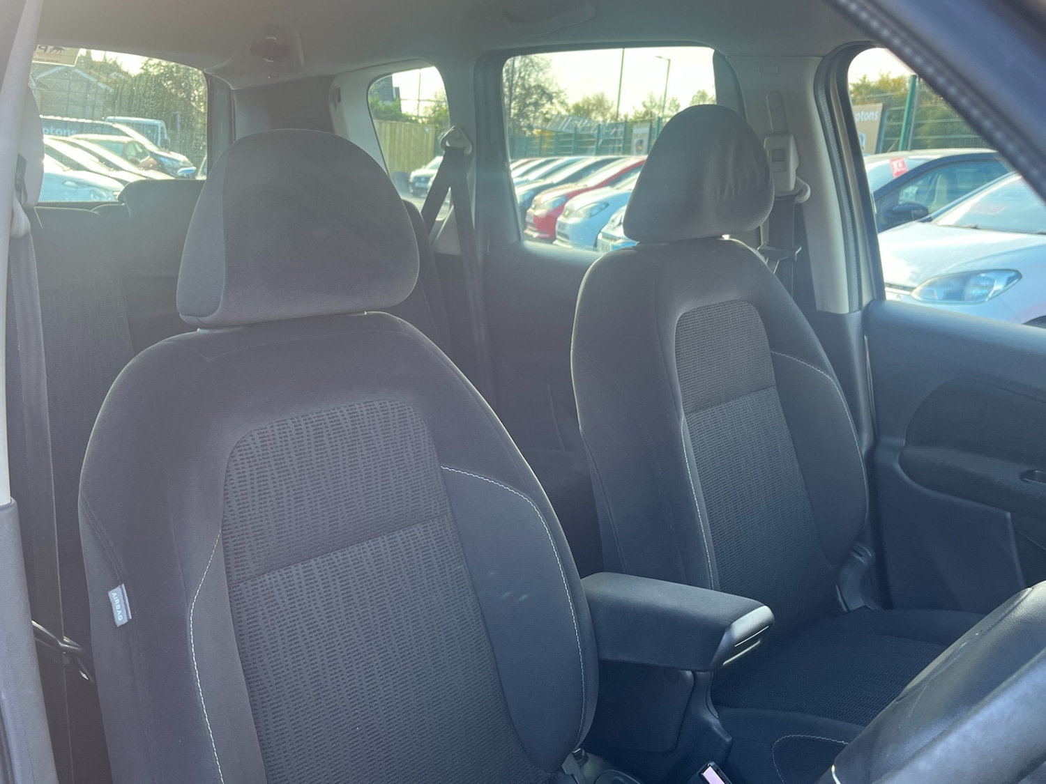 Used Citroen C3 Picasso 2012 for sale - 76444508: Photo 10