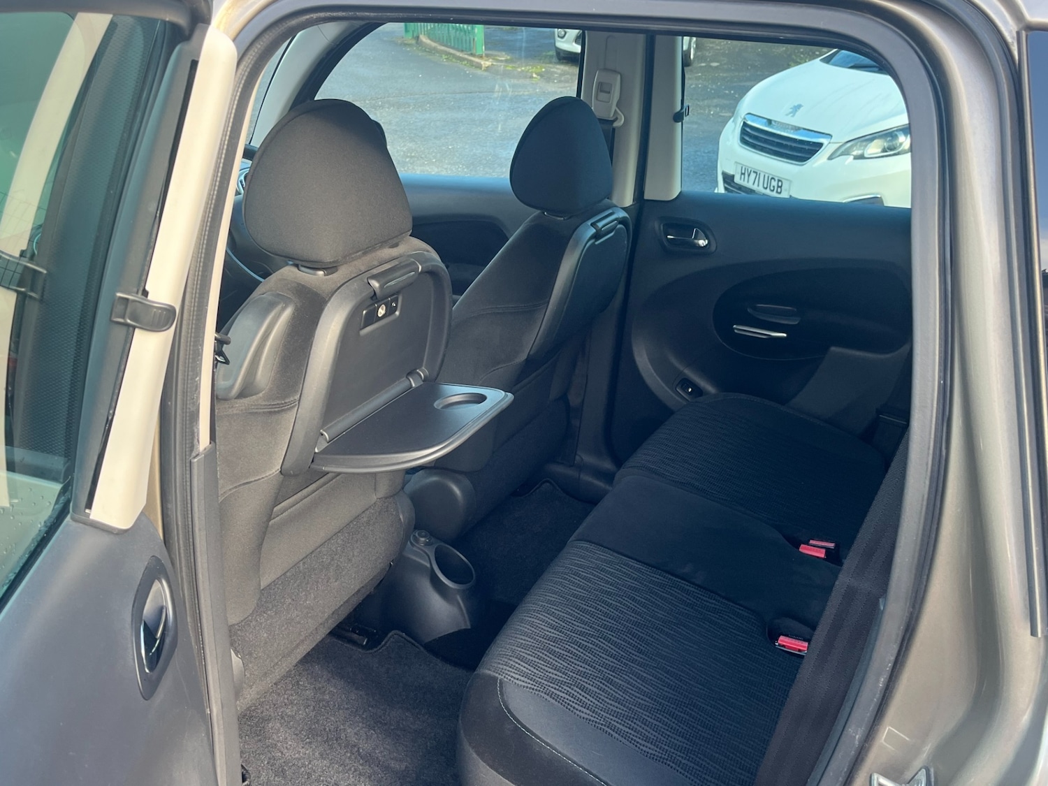 Used Citroen C3 Picasso 2012 for sale - 76444508: Photo 24