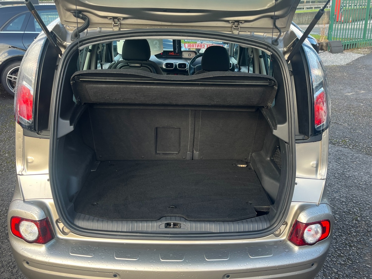 Used Citroen C3 Picasso 2012 for sale - 76444508: Photo 25