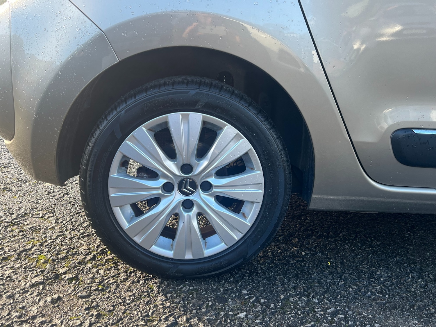 Used Citroen C3 Picasso 2012 for sale - 76444508: Photo 4