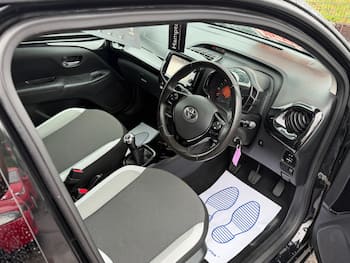 Used Toyota AYGO 2018 for sale - 79705745: Photo