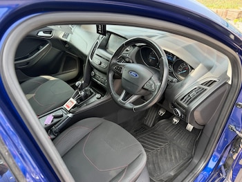 Used Ford Focus 2015 for sale - 79275028: Photo