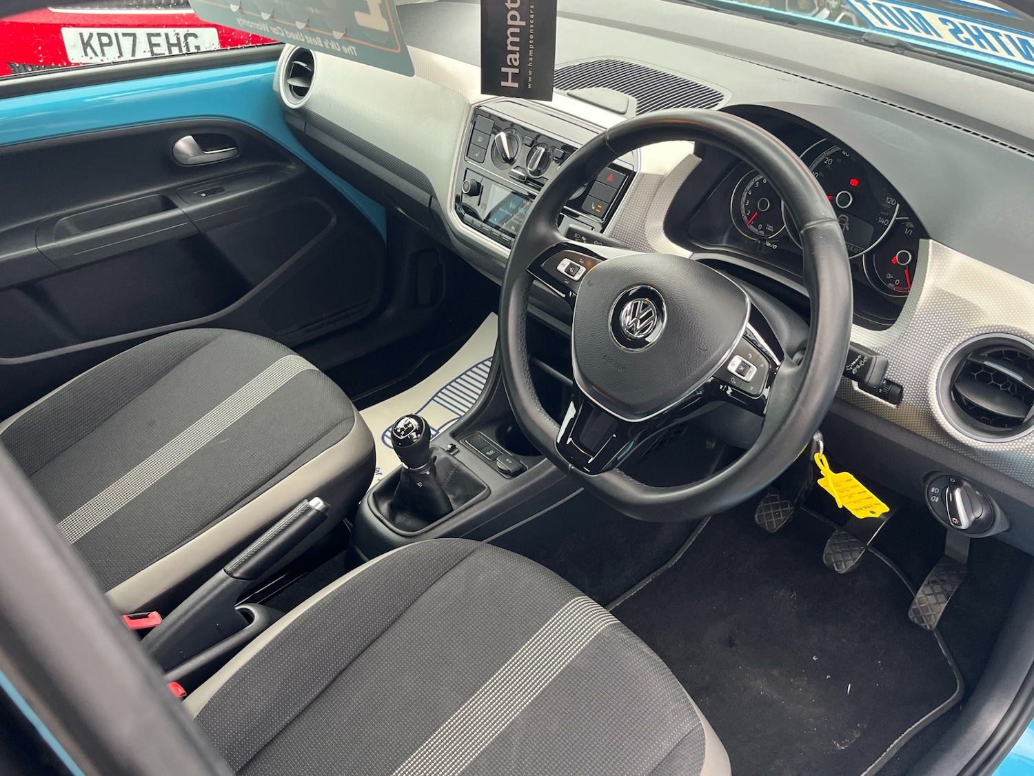 Used Volkswagen up! 2016 for sale - 76526048: Photo 3