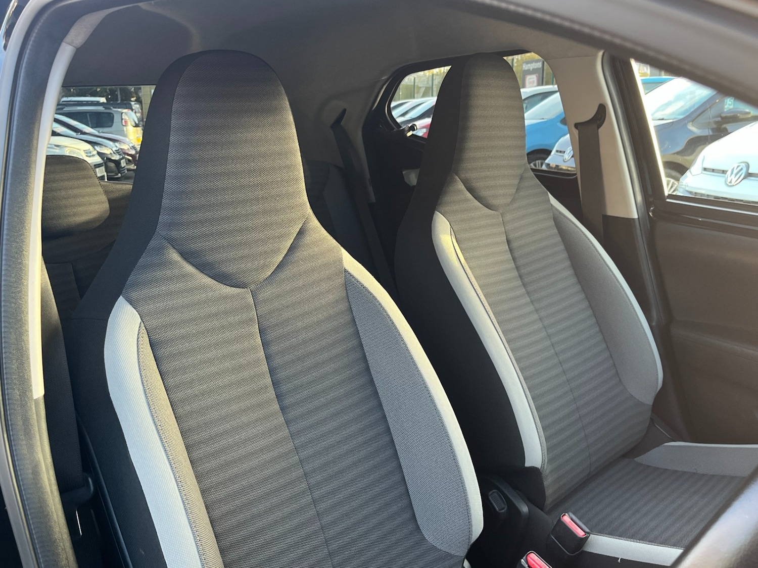 Used Toyota AYGO 2018 for sale - 76393788: Photo 10