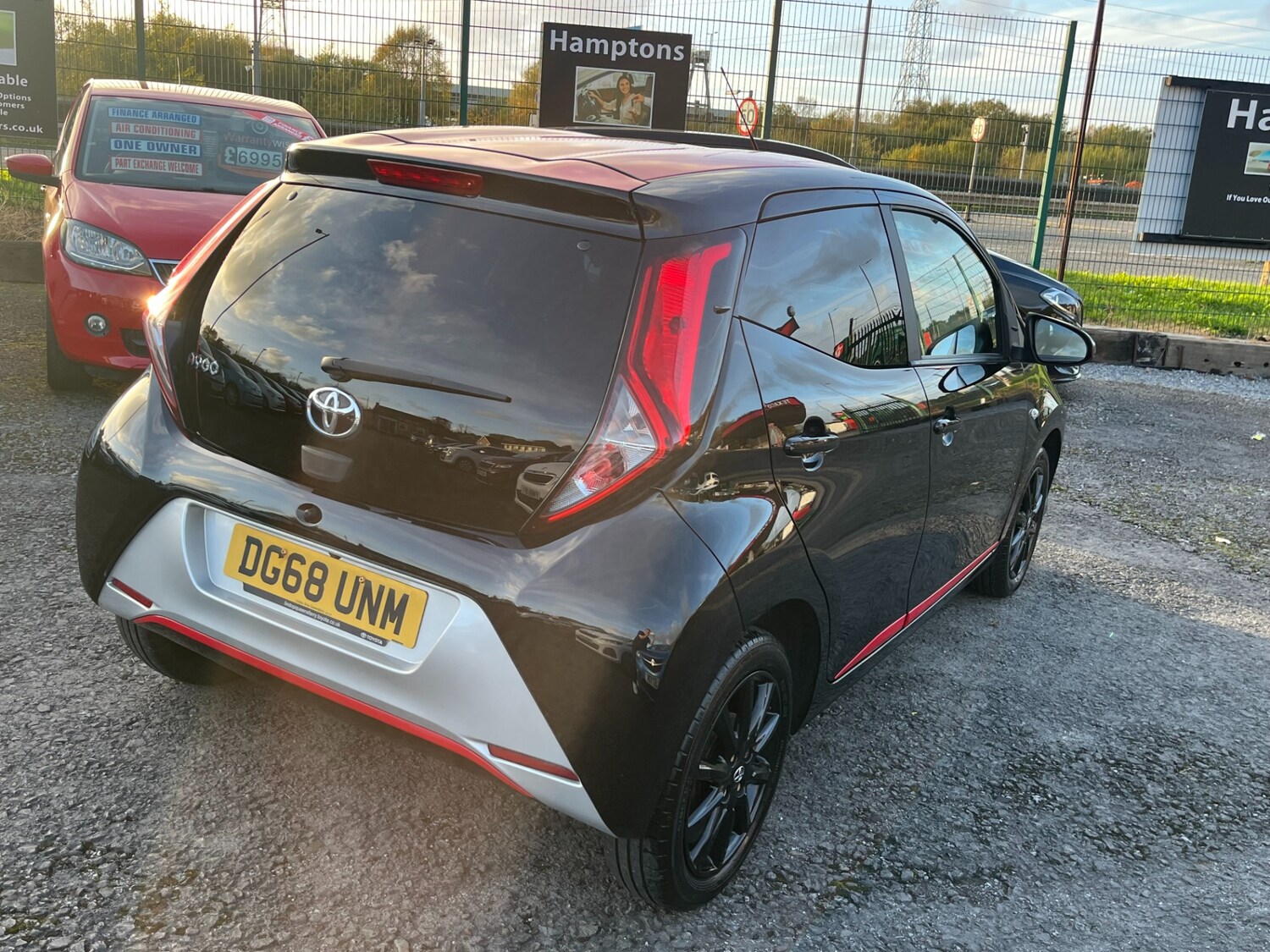 Used Toyota AYGO 2018 for sale - 76393788: Photo 23