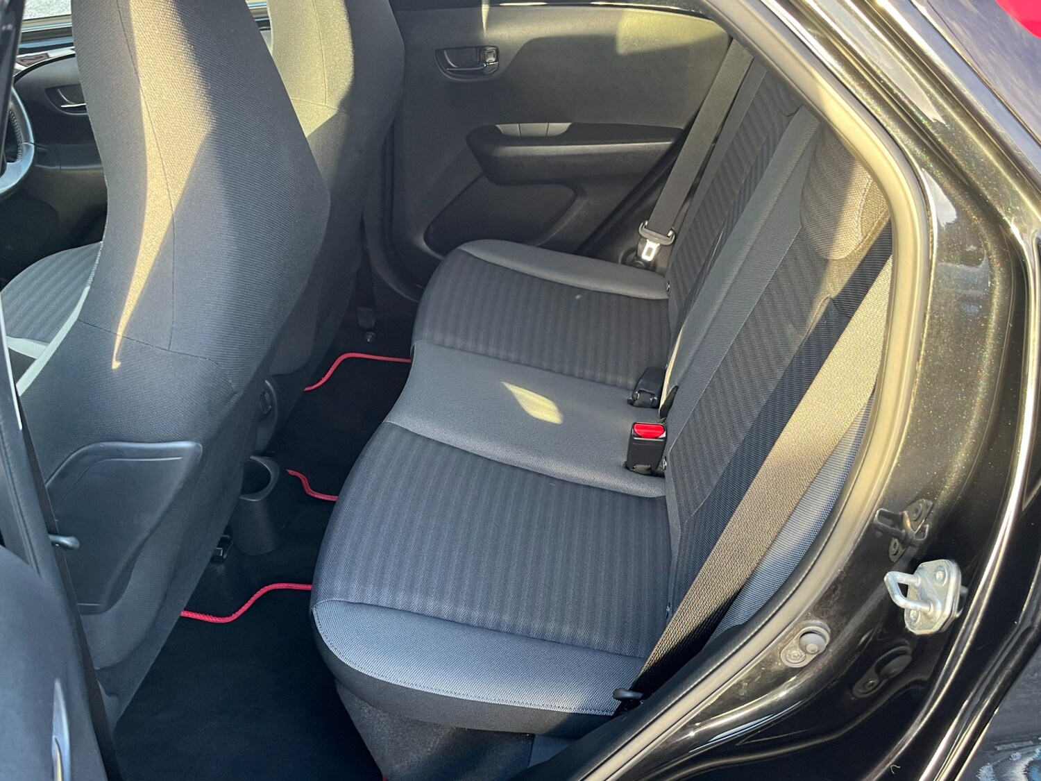 Used Toyota AYGO 2018 for sale - 76393788: Photo 7