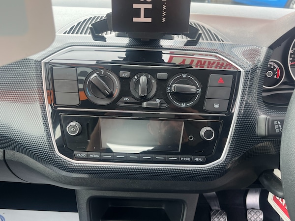 Used Volkswagen up! 2018 for sale - 76196720: Photo 26
