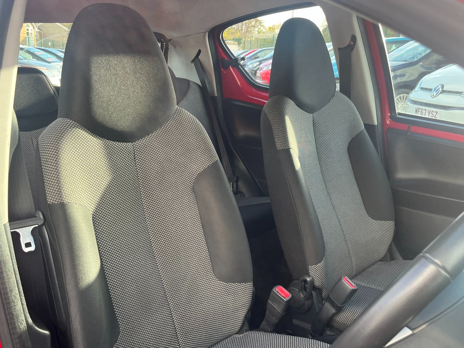 Used Toyota AYGO 2014 for sale - 76780539: Photo 11