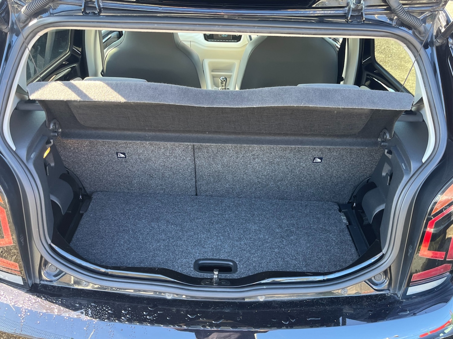 Used Volkswagen up! 2017 for sale - 77950947: Photo 26