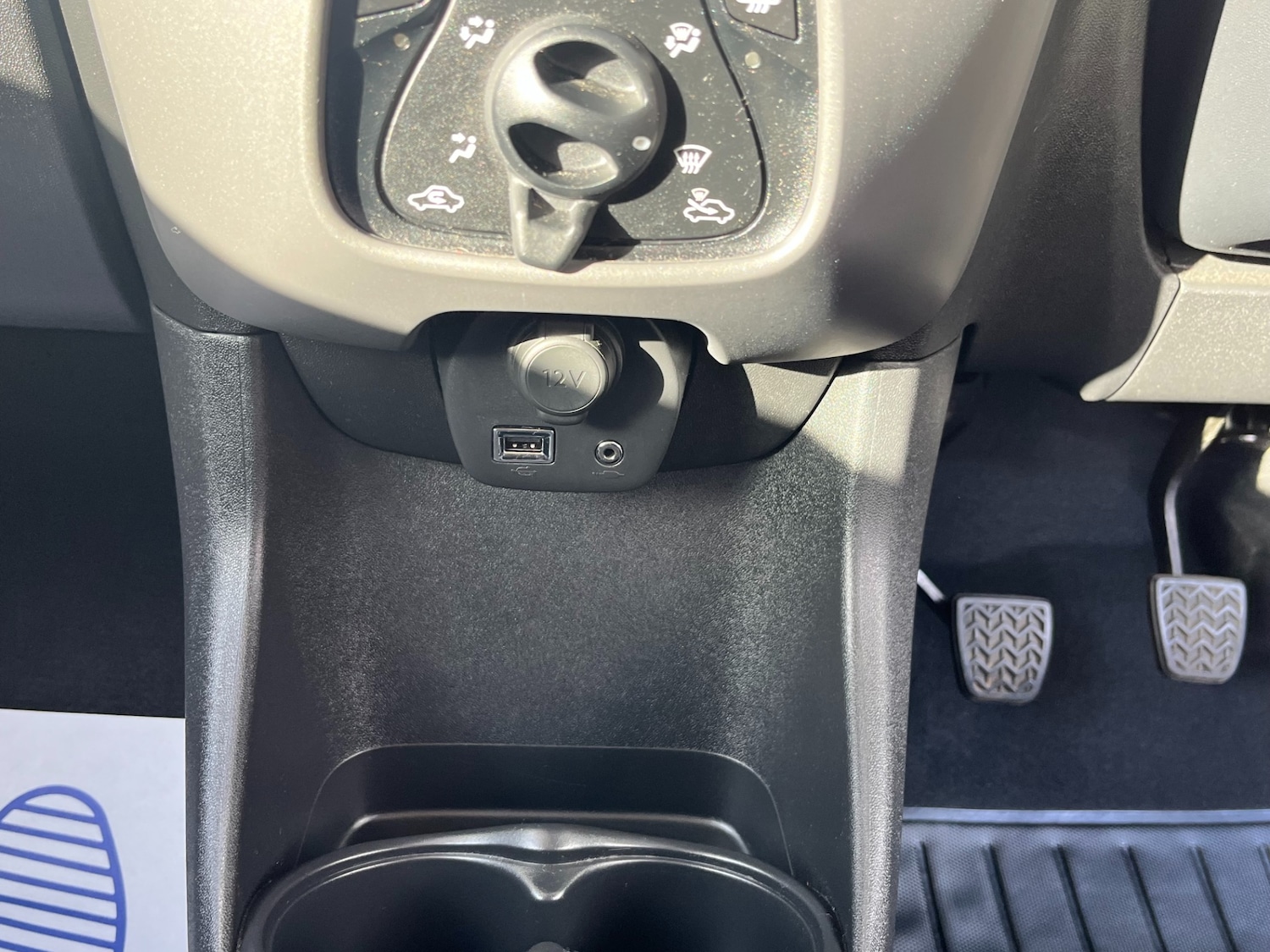 Used Peugeot 108 2018 for sale - 76518013: Photo 34