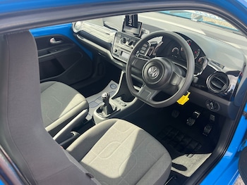 Used Volkswagen up! 2015 for sale - 76036485: Photo 3