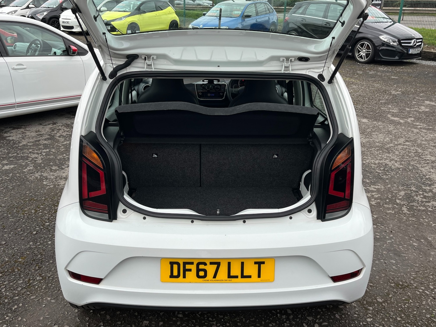 Used Volkswagen up! 2018 for sale - 77765698: Photo 24