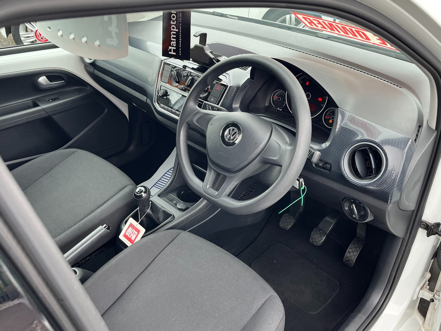 Used Volkswagen up! 2018 for sale - 77765698: Photo 29