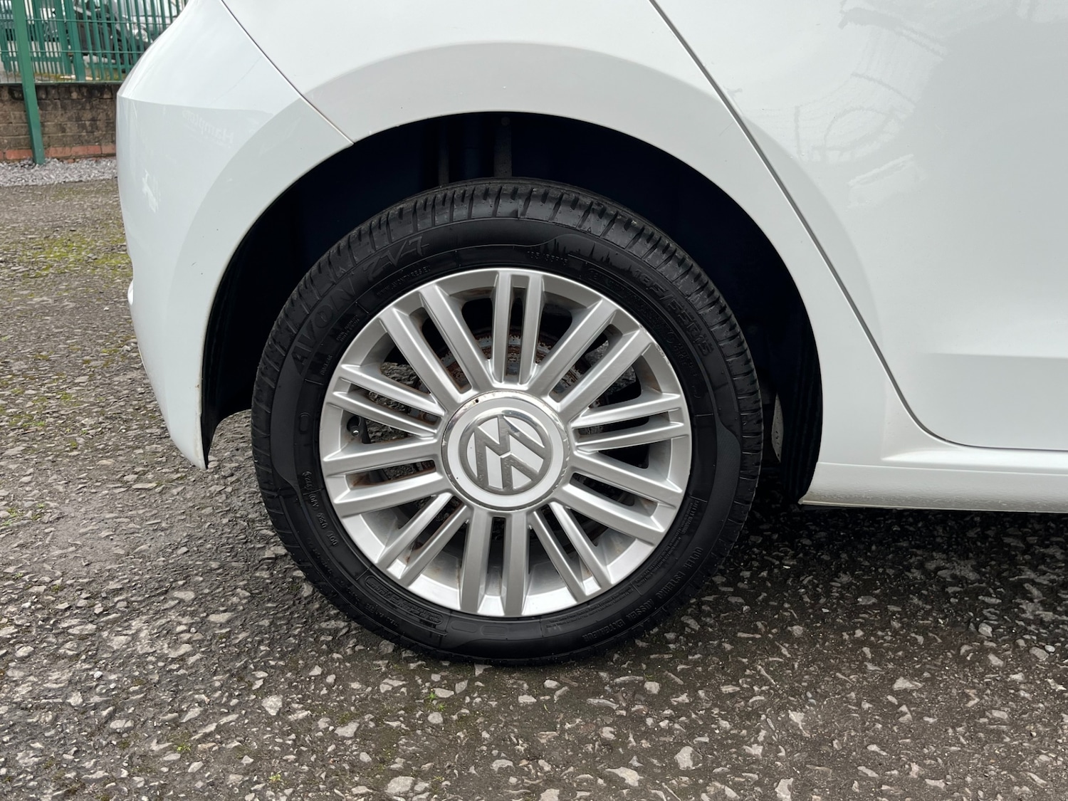 Used Volkswagen up! 2018 for sale - 77765698: Photo 4