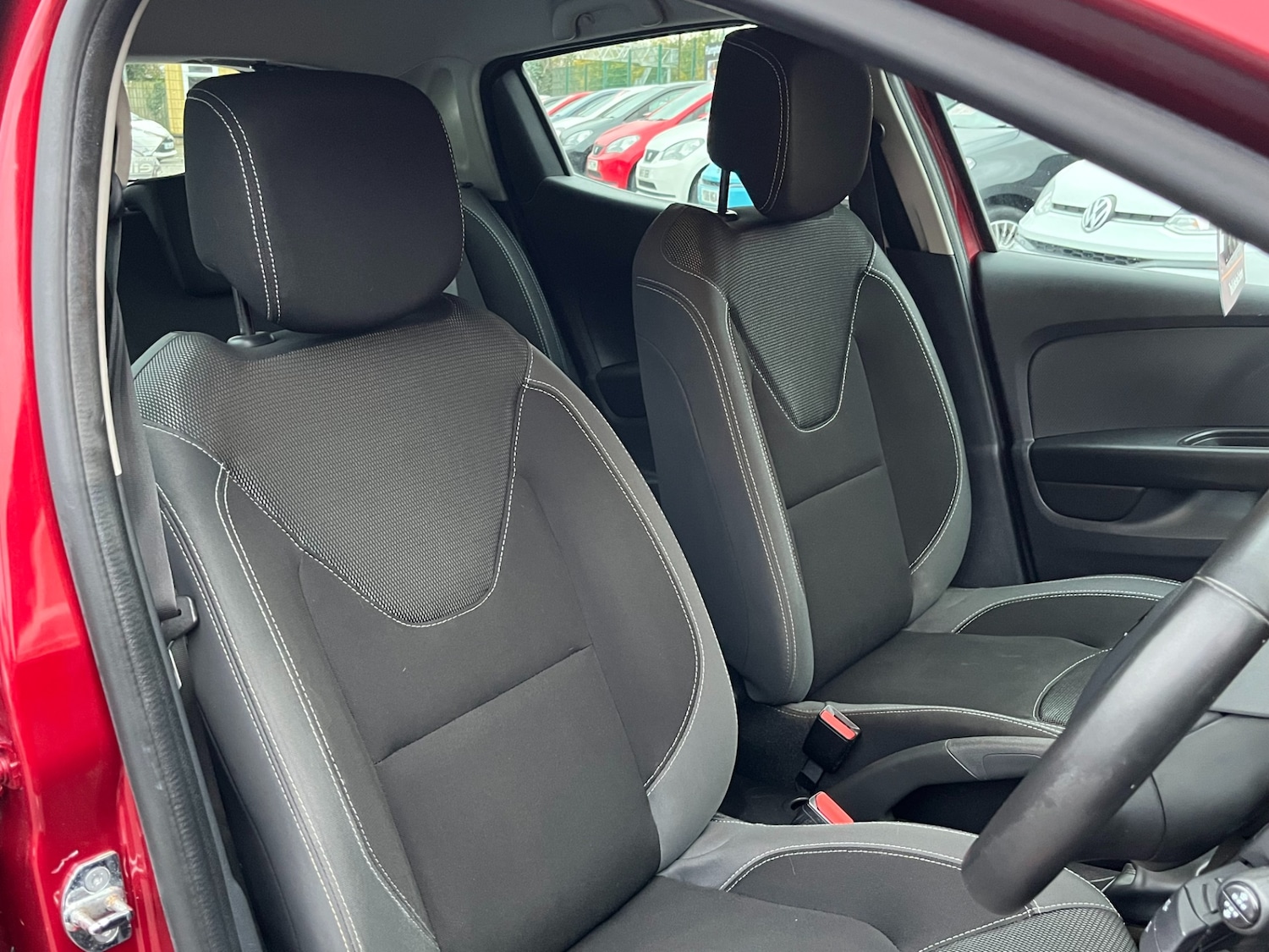 Used Renault Clio 2017 for sale - 76494937: Photo 15