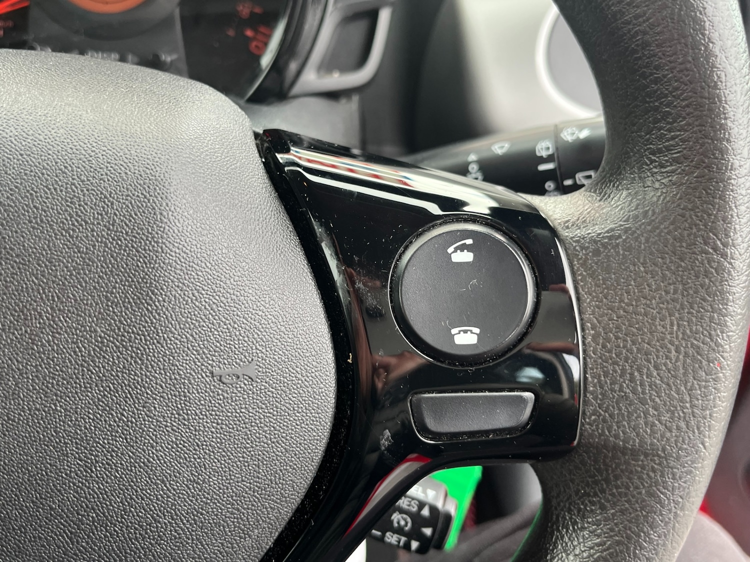 Used Peugeot 108 2016 for sale - 77532287: Photo 32