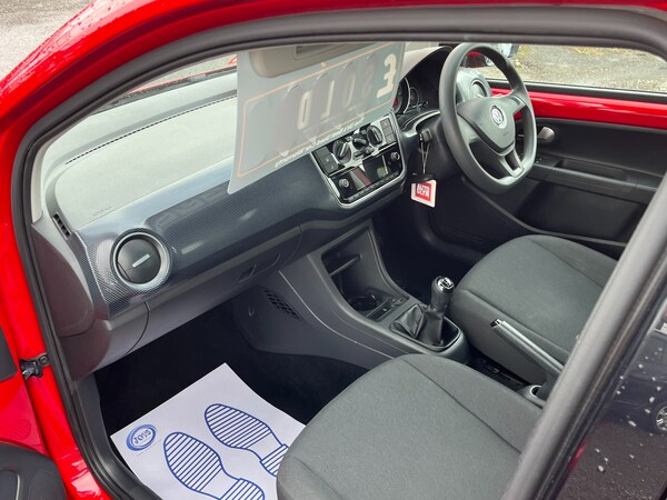 Used Volkswagen up! 2018 for sale - 75728043: Photo 28