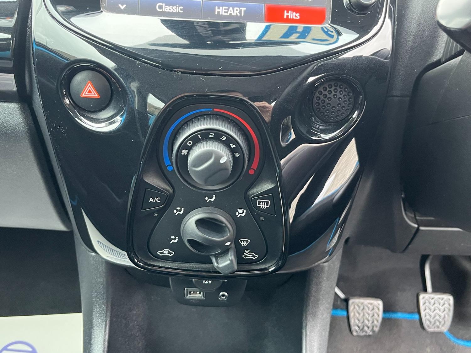 Used Toyota AYGO 2016 for sale - 77406482: Photo 27