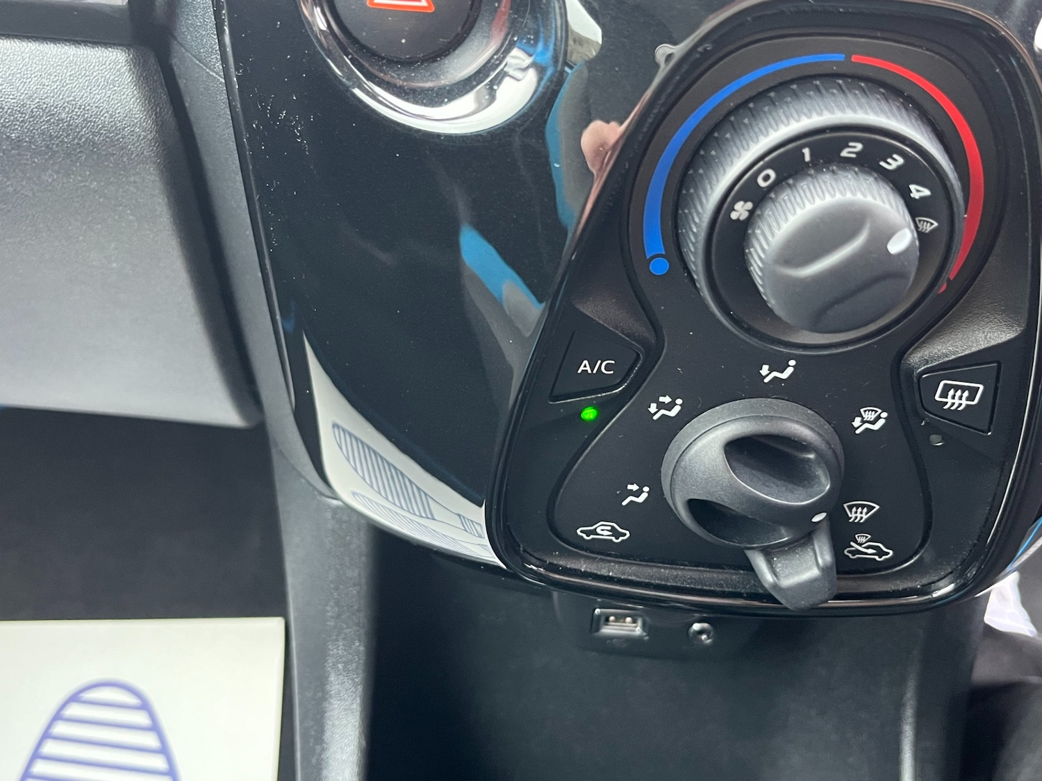 Used Toyota AYGO 2016 for sale - 77406482: Photo 38