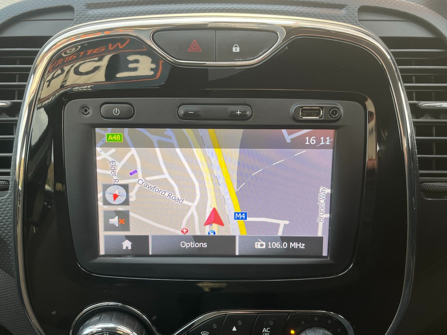 Used Renault Captur 2015 for sale - 77399369: Photo 31