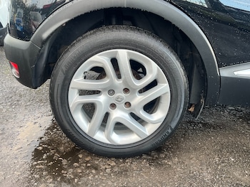 Used Renault Captur 2015 for sale - 77399369: Photo