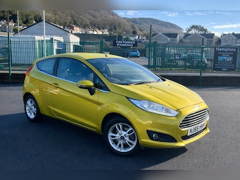 Used Ford Fiesta 2015 for sale - 77707919: Photo
