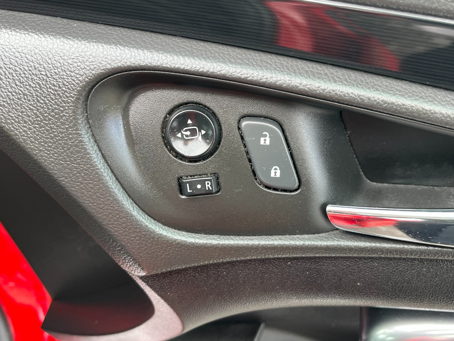 Used Vauxhall Insignia 2015 for sale - 78097692: Photo 5