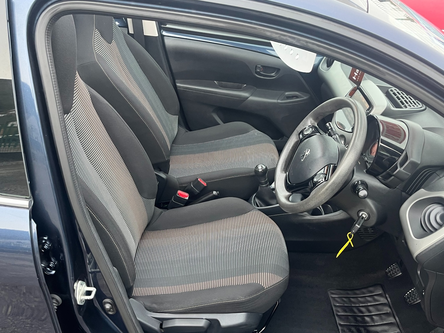 Used Peugeot 108 2015 for sale - 77339608: Photo 30